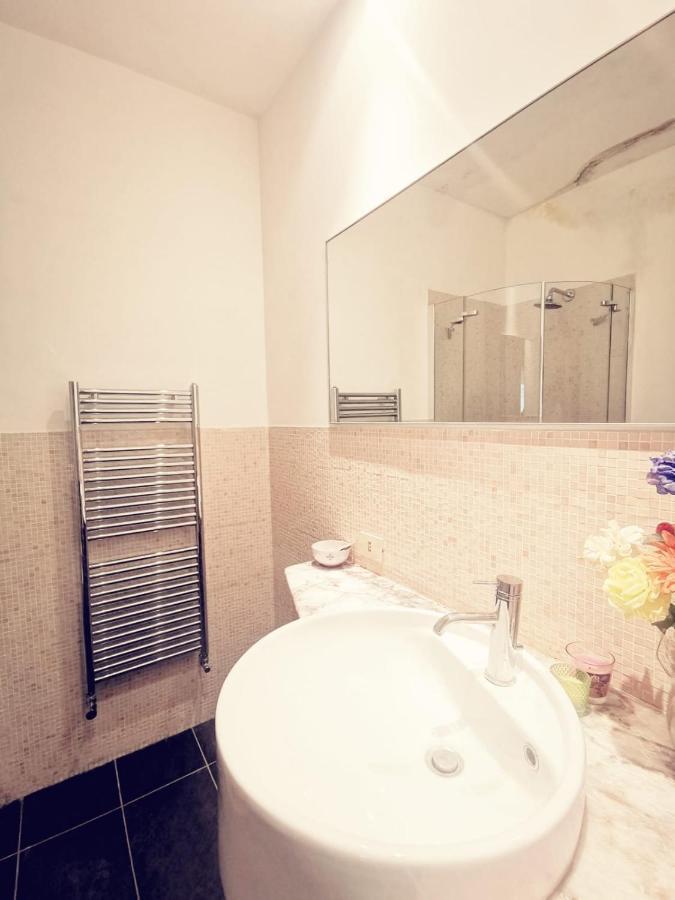 Cinema House Bed & Breakfast Рим Екстериор снимка
